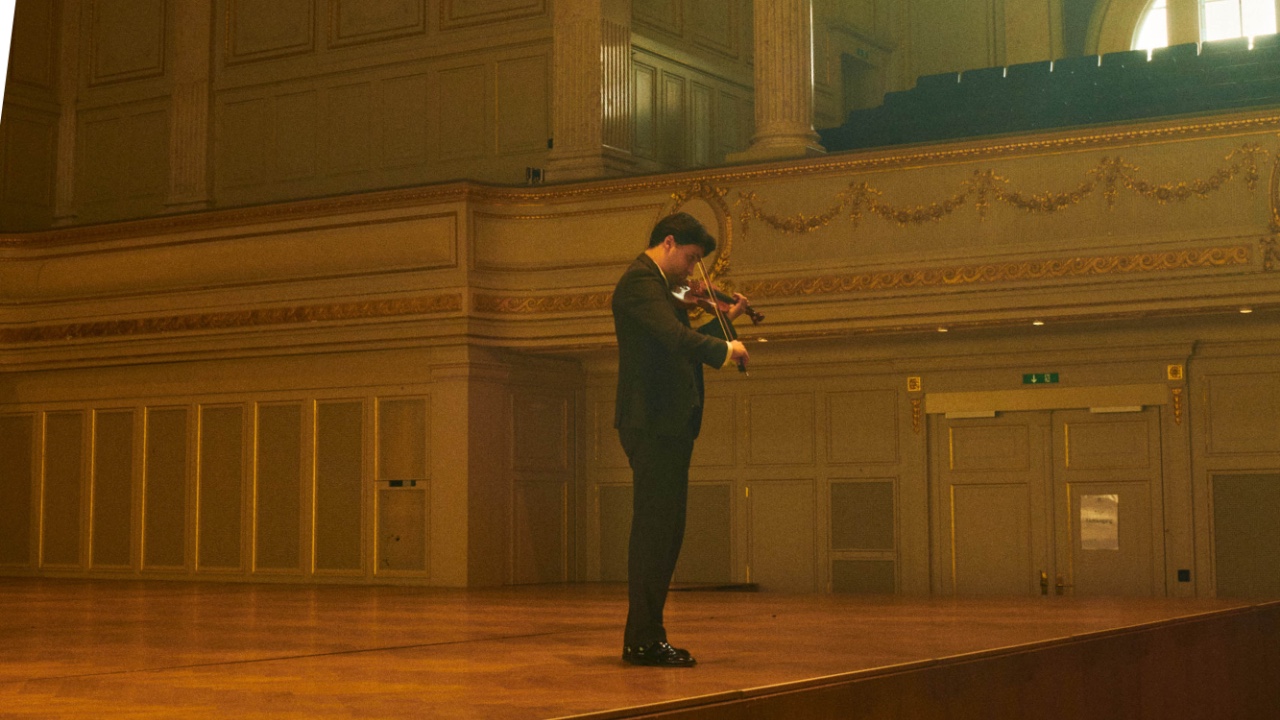 Trailer: Mit Korngold hoch hinaus