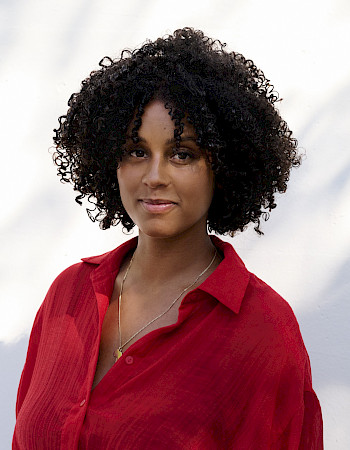 Anja Nunyola Glover